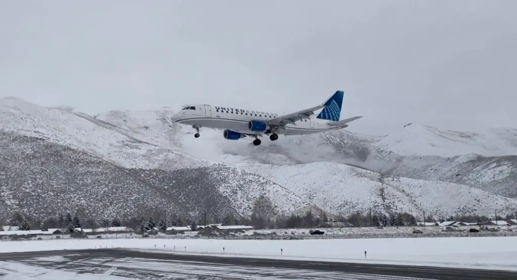 Weather conditions in the Valley have historically been problematic for flight reliability. But now thanks to new next-gen instrument approach, visitors to SUN can expect more on-time arrivals and fewer weather-related diversions. (KSUN PHOTO BY: Chris Pomeroy)